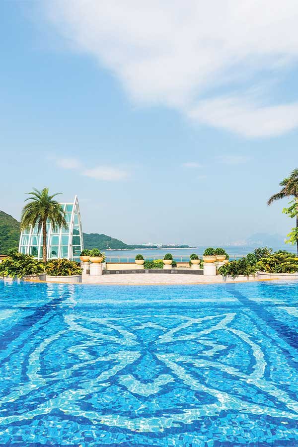 Auberge swimming pool